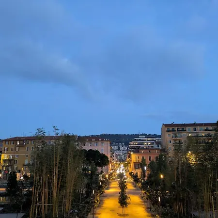 Lägenhet Palais Des Arts